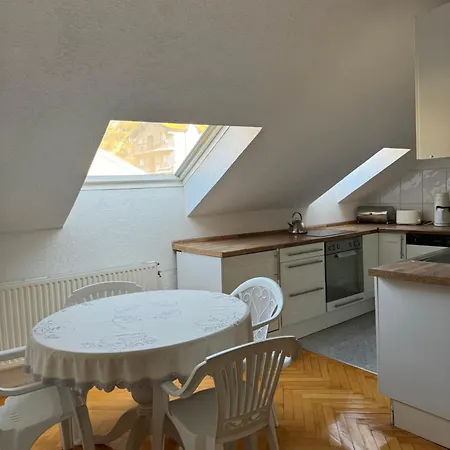 Villa *